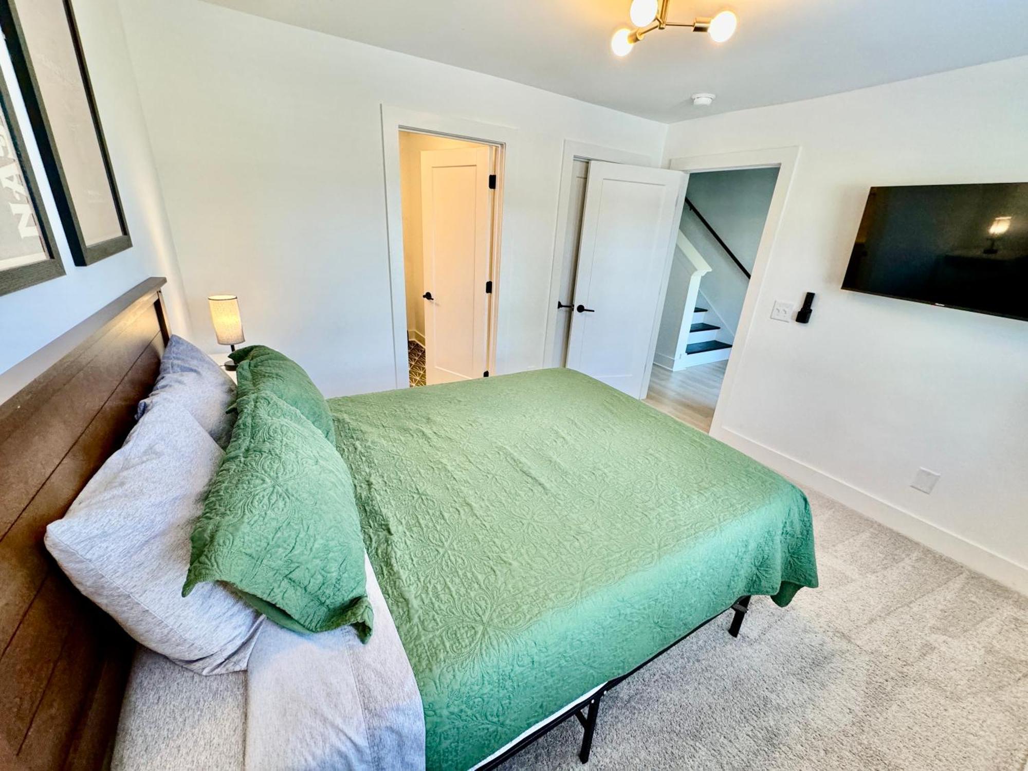 Closetobroadwayairportoprymillsgameroom18 Ferienhaus Nashville